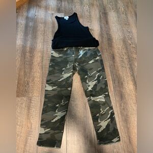 Rewash Cropped/ Distressed Camo Jeans Size 3/26